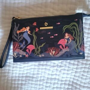 Spartina 449 wristlet